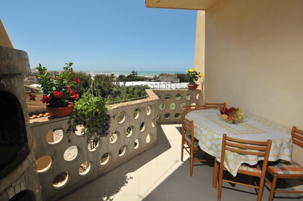 Residence Sicilia Mare- Casa Vacanza สโกลิตตี ภายนอก รูปภาพ